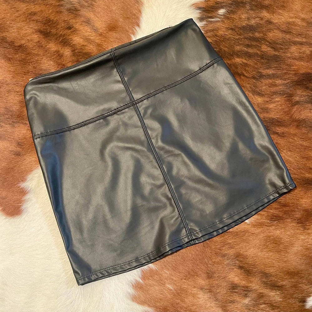 SOLD OUT NWT Black Faux Leather Mini Skirt Size Small